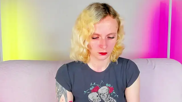 LikiLips online show from June 2026 01:06:01 AM