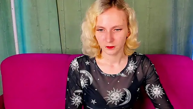 LikiLips online show from June 2026 01:06:01 AM