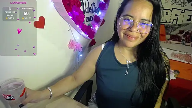 Miss  kendra  online show from February 2026 02:20:02 AM