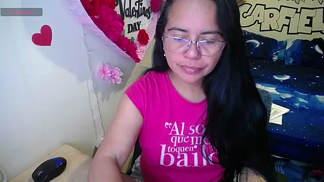 Miss  kendra  online show from April 2026 11:27:01 AM