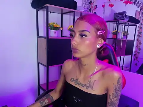 KarlaSlutSkinny   online show from December 2025 03:26:02 AM