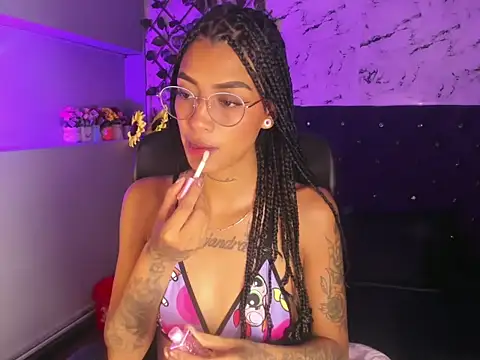 Snapshot of KarlaSlutSkinny__ chatting on May 2026 02:50:01 AM KarlaSlutSkinny online show from May 2026 02:50:01 AM