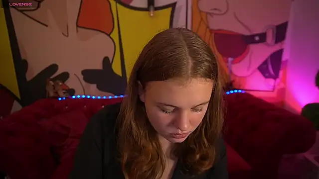 SnowWhiti online show from October 2025 01:46:02 PM