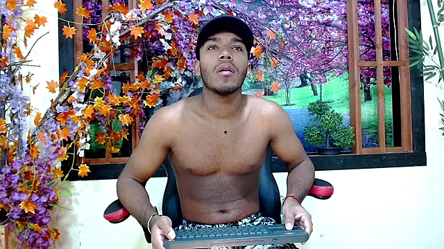 Snapshot of Yeinner_ chatting on October 2025 07:14:01 PM Yeinner online show from October 2025 07:14:01 PM