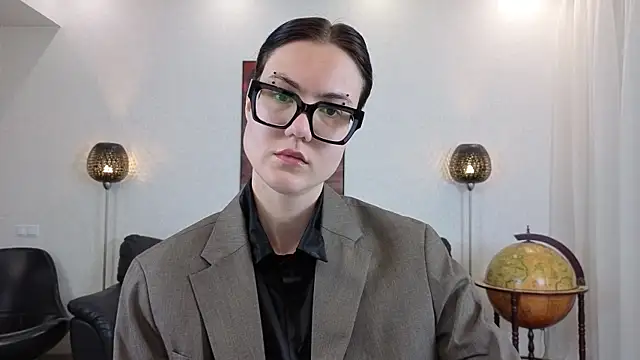 Marie Fitch online show from May 2026 12:48:02 AM