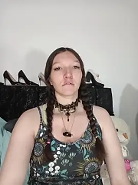 Lucy colee online show from March 2026 04:15:01 PM