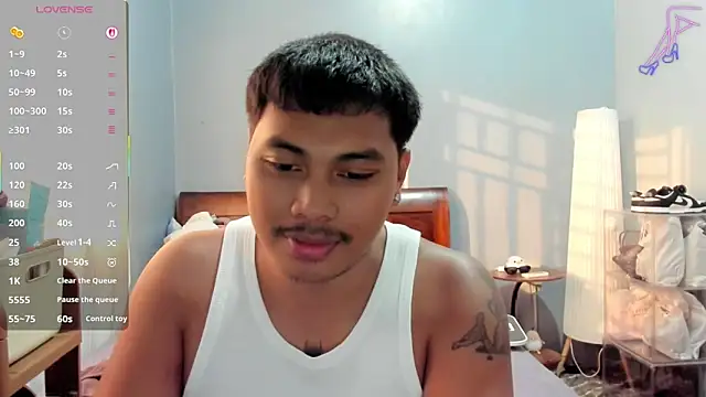 LuisitoJuancho55 online show from April 2026 09:04:01 AM