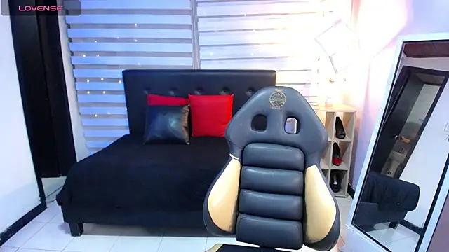 Kendall rossii  online show from October 2025 03:10:02 AM