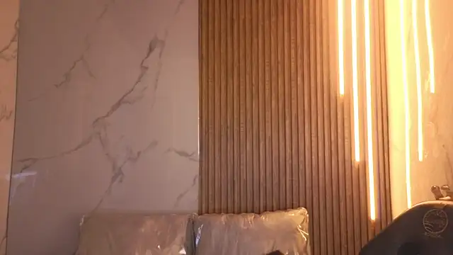 Kendall rossii  online show from November 2025 03:09:02 AM