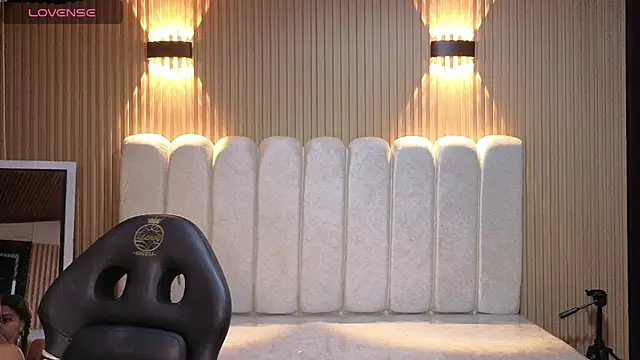 Kendall rossii  online show from December 2025 03:12:02 AM