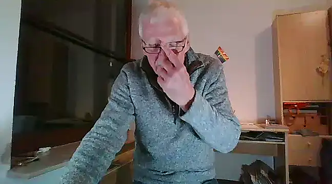 super-snoopy online show from December 2024 07:45:01 PM