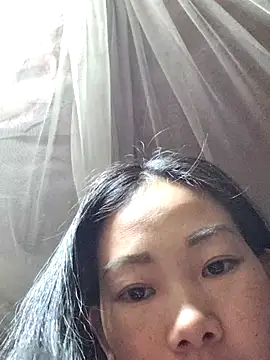 gio-thu online show from February 2026 11:20:01 AM