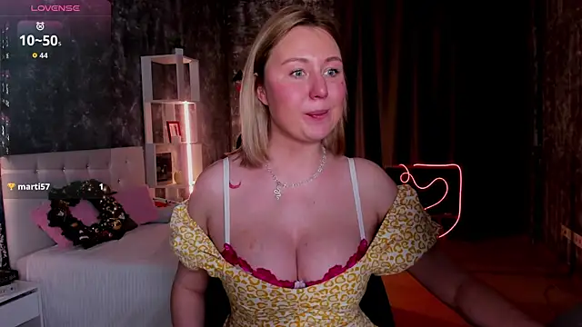 scent  of woman online show from December 2025 01:36:01 AM