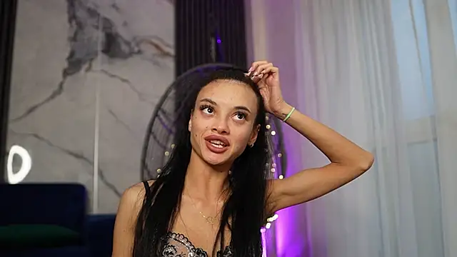 RachelRavee online show from November 2025 05:28:02 AM