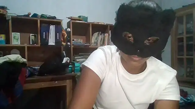 Nora-2003 online show from April 2026 02:41:01 PM