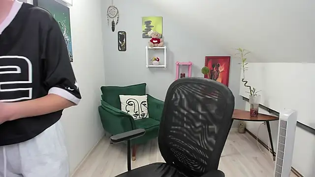 Snapshot of BettyJamess chatting on October 2025 07:13:02 PM BettyJamess online show from October 2025 07:13:02 PM