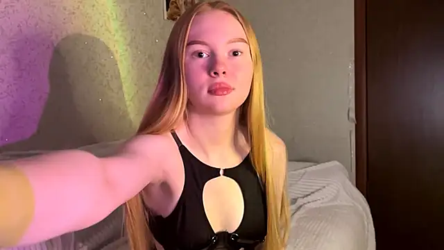 RaguelNicksons online show from October 2025 08:18:02 PM