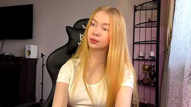 RaguelNicksons online show from November 2025 06:12:01 AM