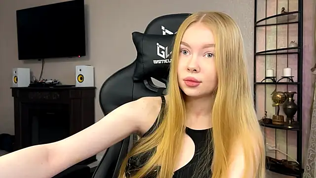 RaguelNicksons online show from November 2025 06:38:02 AM