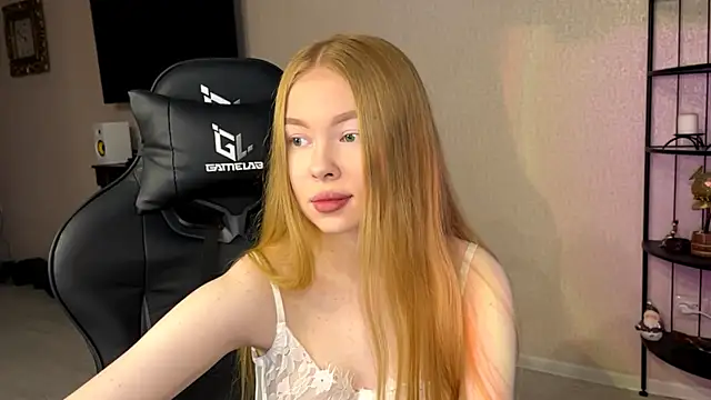 RaguelNicksons online show from December 2025 05:35:02 AM