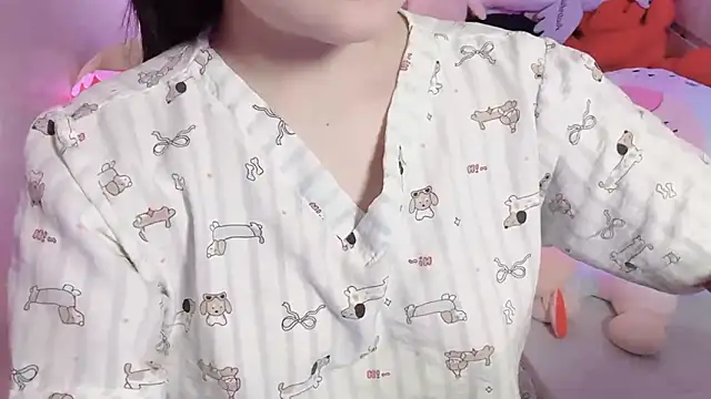 BeChinh Lee online show from March 2026 06:35:02 PM