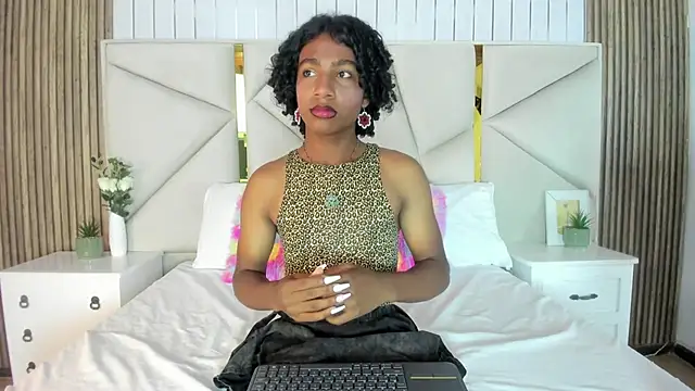 rebeca brown  online show from October 2025 12:14:01 PM