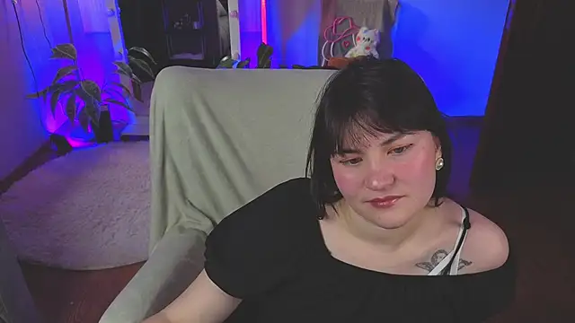 Snapshot of Vicki_Smile chatting on October 2025 05:54:02 AM Vicki Smile online show from October 2025 05:54:02 AM