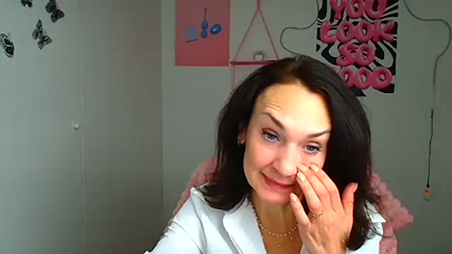 Rosie Rosee online show from February 2026 12:25:01 PM