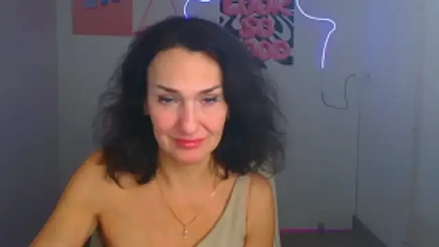 Rosie Rosee online show from March 2026 11:21:02 AM