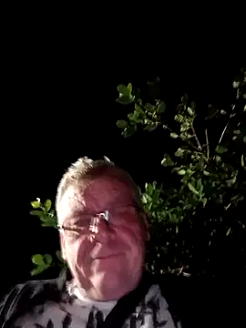 Snapshot of EleRohde chatting on November 2025 01:05:02 AM EleRohde online show from November 2025 01:05:02 AM