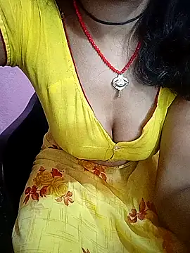 Snapshot of Royal_Shona chatting on March 2026 03:44:01 AM Royal Shona online show from March 2026 03:44:01 AM