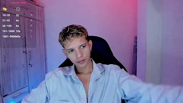 tylernova online show from March 2026 04:25:01 AM