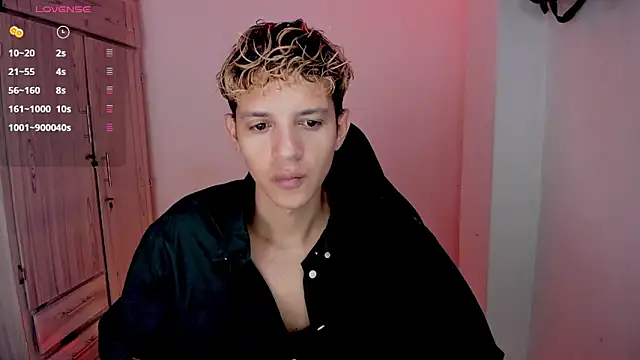 tylernova online show from March 2026 03:40:01 AM