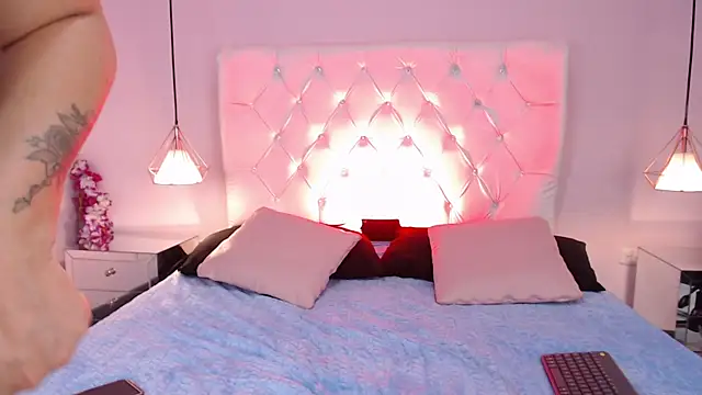 Bubbiecherry online show from October 2025 07:46:02 PM