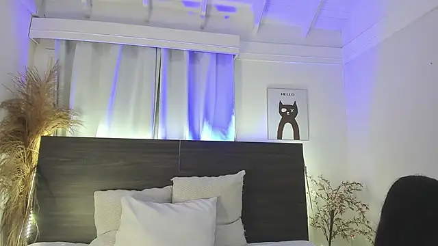 Brianna Maya online show from March 2026 08:20:01 PM