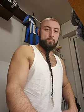 Snapshot of BeppeRagnar chatting on November 2025 06:08:01 PM BeppeRagnar online show from November 2025 06:08:01 PM