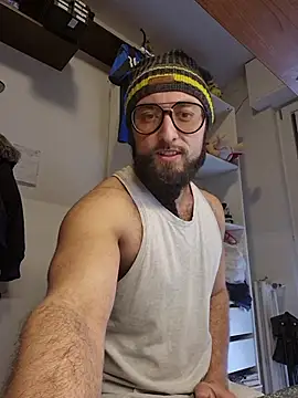 Snapshot of BeppeRagnar chatting on December 2025 09:36:01 AM BeppeRagnar online show from December 2025 09:36:01 AM