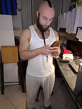 Snapshot of BeppeRagnar chatting on March 2026 01:38:01 PM BeppeRagnar online show from March 2026 01:38:01 PM