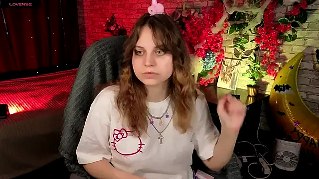 Ame Chan online show from October 2025 02:09:01 PM