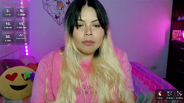 EllieMoonX online show from April 2026 01:42:02 AM