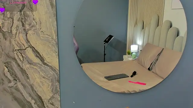 luly dreams online show from April 2026 11:15:02 AM