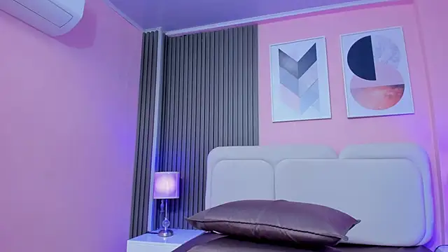 luly dreams online show from April 2026 06:16:02 AM