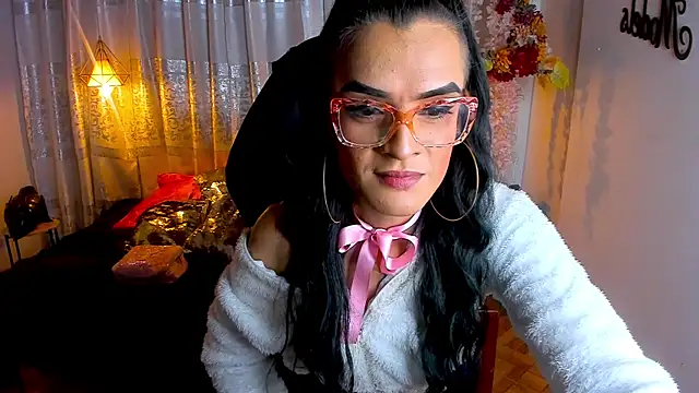 ZAMMIRA online show from November 2025 05:19:02 AM