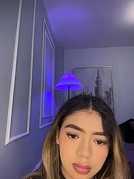 HoneyMollyX online show from October 2025 01:01:01 PM