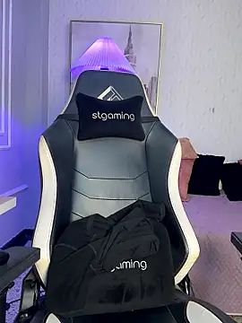 HoneyMollyX online show from October 2025 01:07:02 PM