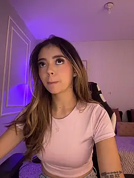 HoneyMollyX online show from February 2026 01:05:02 PM