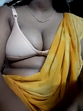 Snapshot of Rupa_xxx11 chatting on October 2025 01:32:01 PM Rupa xxx11 online show from October 2025 01:32:01 PM