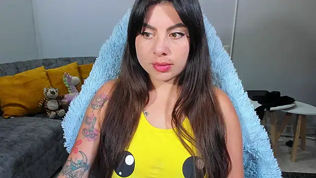 Angel a- online show from November 2025 09:08:01 PM