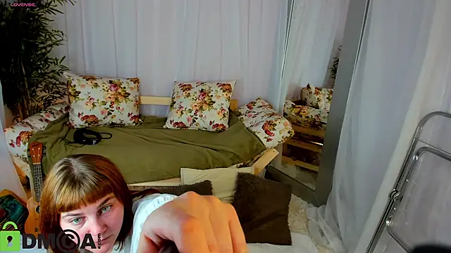 Rene Shine online show from October 2025 09:21:02 AM