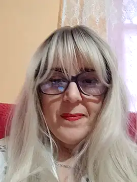 Amelialove42 online show from November 2025 01:24:01 PM